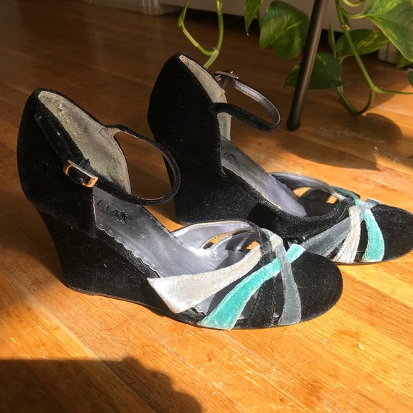 🍾 Host Pick🍾 dELIA*s wedges sz 9 - Picture 3 of 8